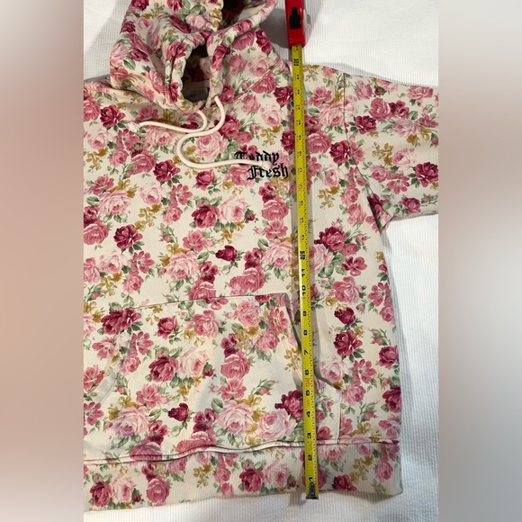 Teddy Fresh 100% cotton floral hoodie with embroidered logo, unisex size small. - Picture 6 of 9